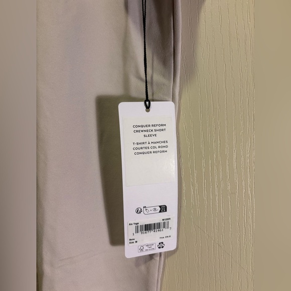 ALO Yoga Men’s “Conquer Reform” Short Sleeve (M) *BESTSELLER* - Picture 10 of 11